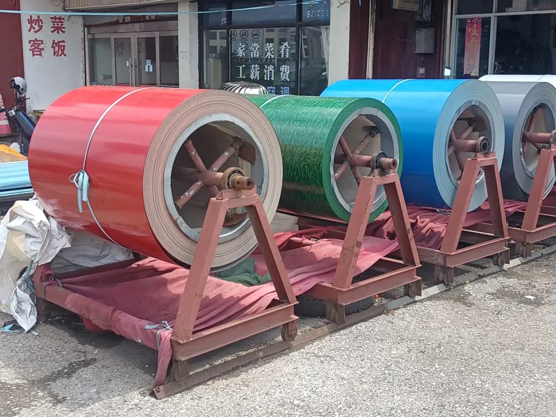 Colour-coated steel coils on cradles